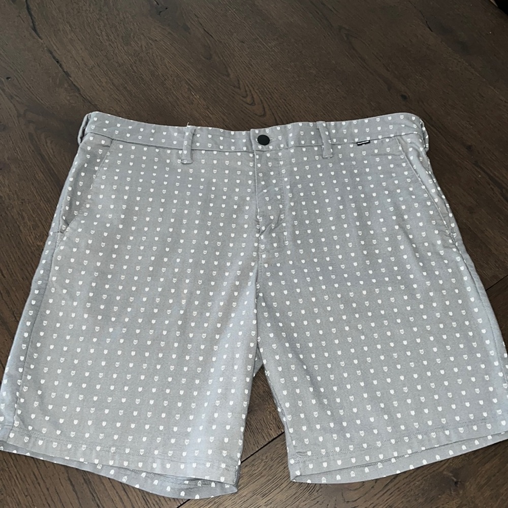 like new mens Hurley shorts
